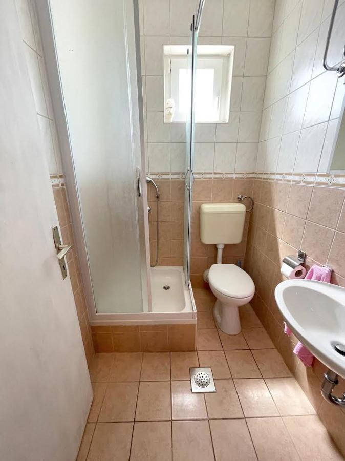 Lugonja*** Apartment